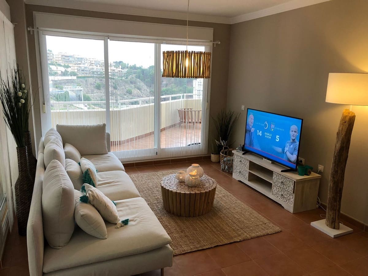 2 bedroom Apartment for sale in Calahonda with pool garage - € 325,000 (Ref: 9877510)