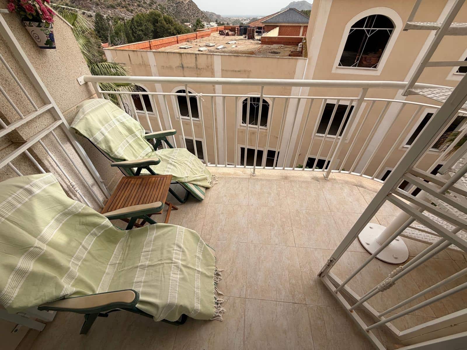 Apartamento de 2 habitaciones en Aguilas en venta con piscina - 90.000 € (Ref: 9659436)