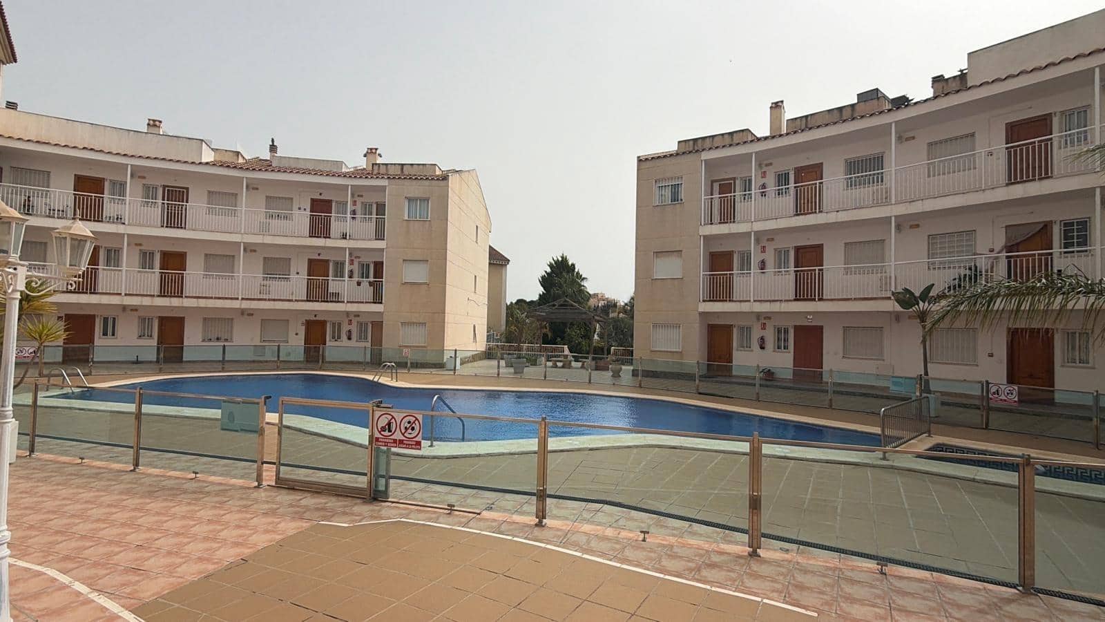 Apartamento de 2 habitaciones en Aguilas en venta con piscina - 90.000 € (Ref: 9659436)