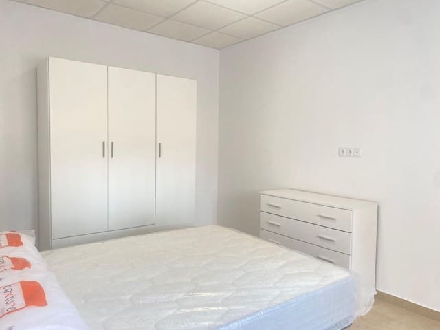 3 Zimmer Villa zu vermieten in Aguilas - 700 € (Ref: 9659437)