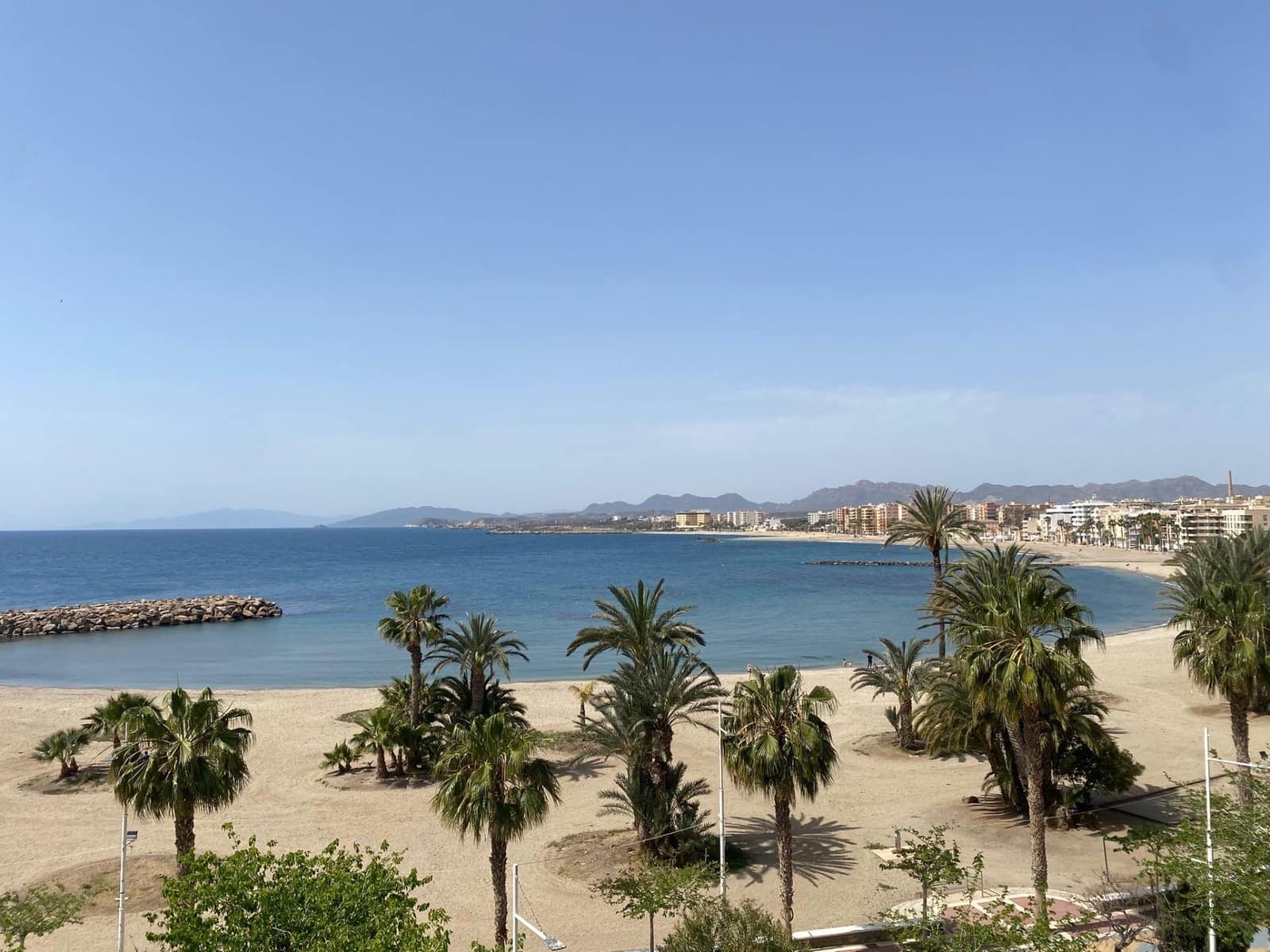 3 bedroom Flat for rent in Aguilas - € 2,250 (Ref: 9761985)