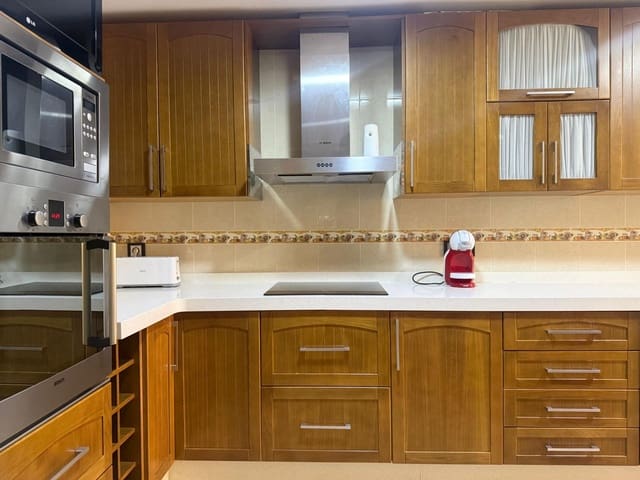 Appartement de 4 chambres à louer à Aguilas avec piscine garage - 800 € (Ref: 9806469)