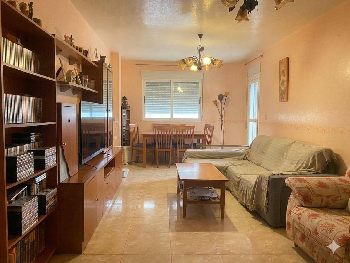 Piso de 4 habitaciones en Aguilas en venta con garaje - 159.000 € (Ref: 9843394)