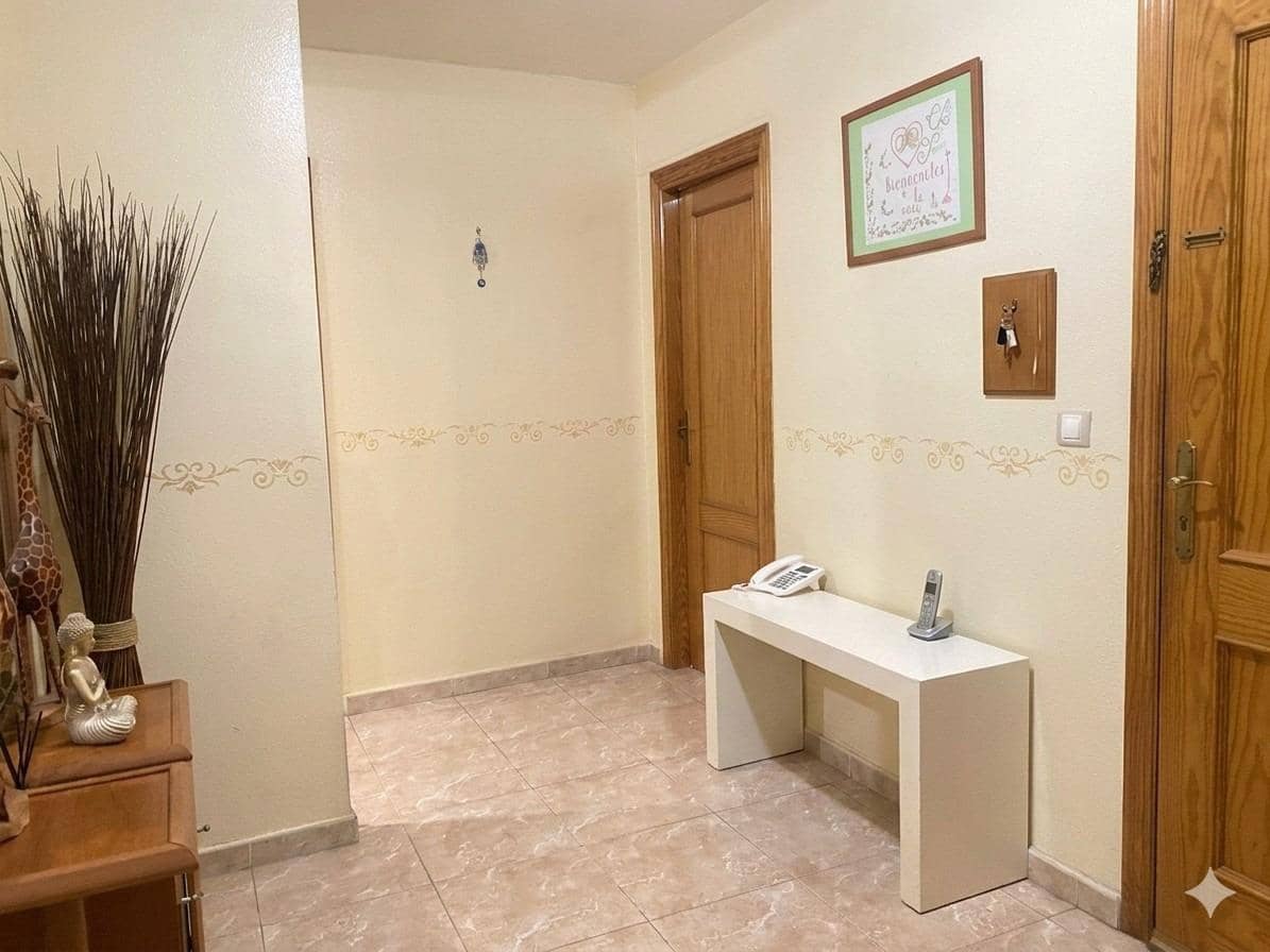 Piso de 4 habitaciones en Aguilas en venta con garaje - 159.000 € (Ref: 9843394)