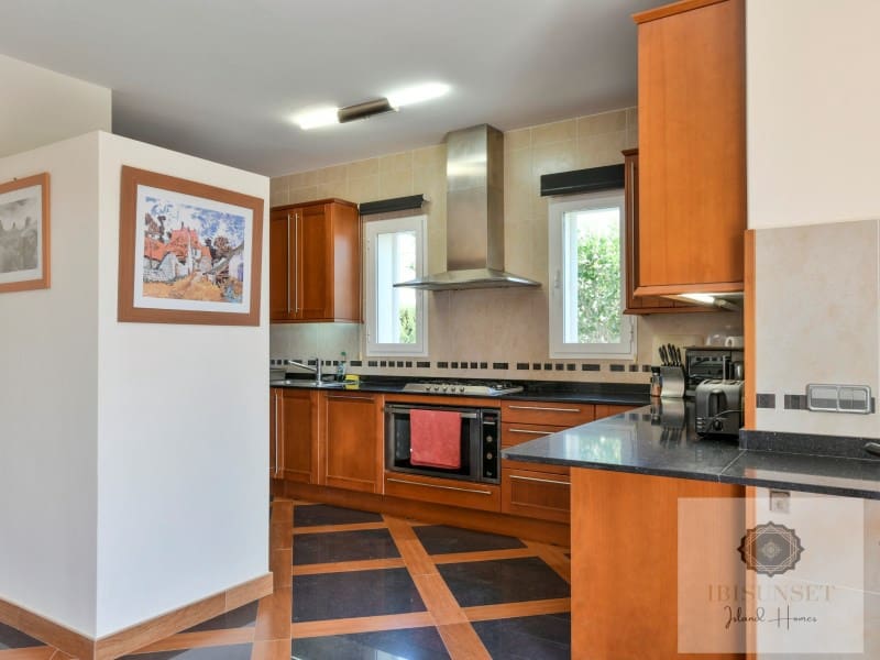 6 soveværelse Villa til salg i Calas de Mallorca med swimmingpool garage - € 1.248.000 (Ref: 10041006)
