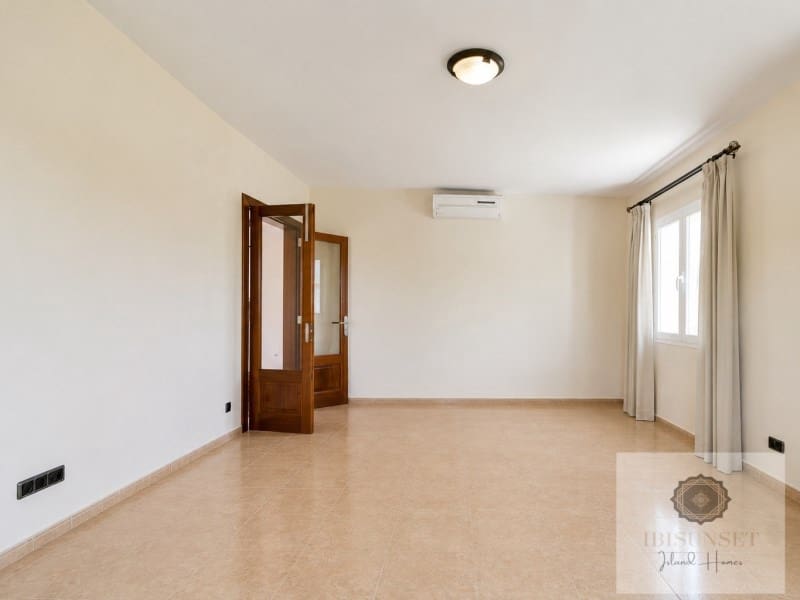 6 soveværelse Villa til salg i Calas de Mallorca med swimmingpool garage - € 1.248.000 (Ref: 10041006)