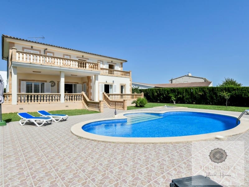 6 soveværelse Villa til salg i Calas de Mallorca med swimmingpool garage - € 1.248.000 (Ref: 10041006)