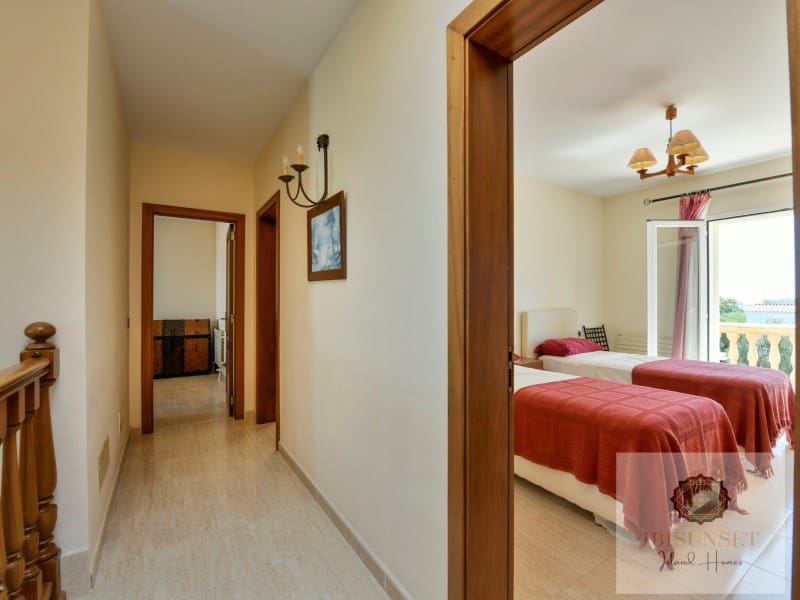 6 soveværelse Villa til salg i Calas de Mallorca med swimmingpool garage - € 1.248.000 (Ref: 10041006)