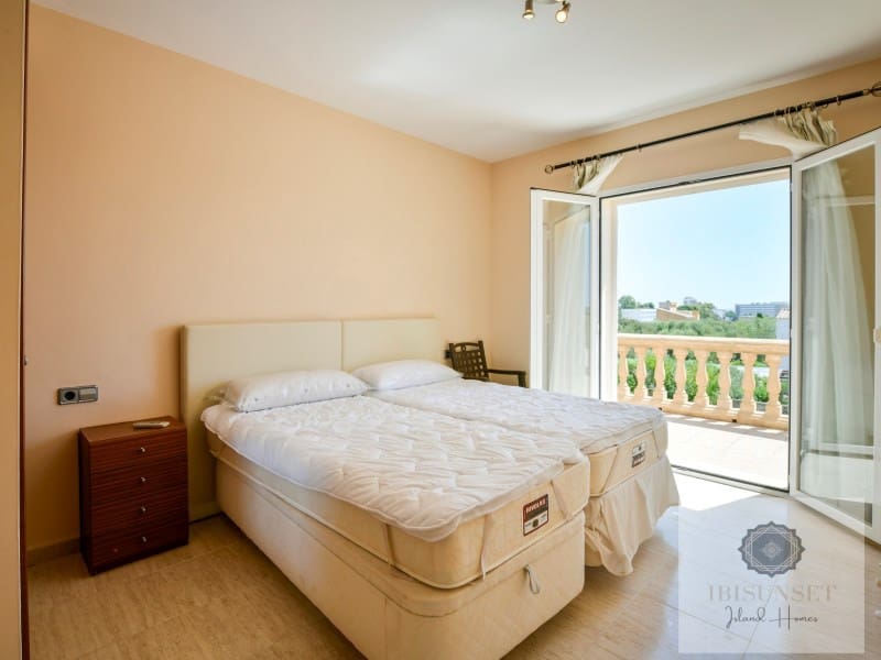 6 soveværelse Villa til salg i Calas de Mallorca med swimmingpool garage - € 1.248.000 (Ref: 10041006)