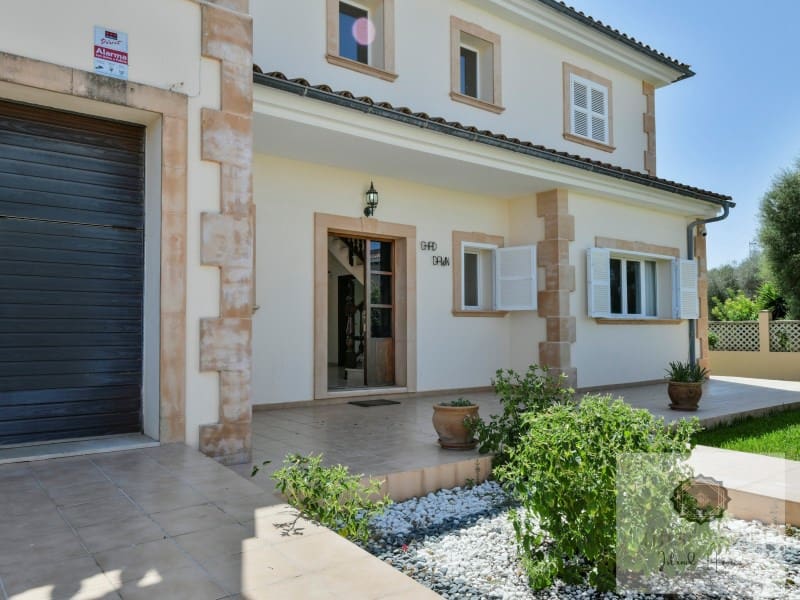 6 soveværelse Villa til salg i Calas de Mallorca med swimmingpool garage - € 1.248.000 (Ref: 10041006)