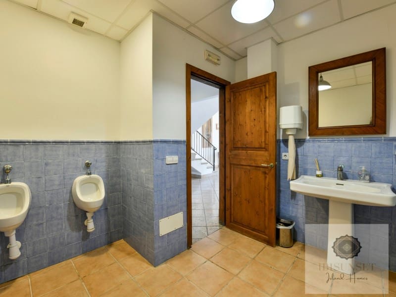Finca/Landehus til salg i Sant Joan - € 1.485.000 (Ref: 10098275)