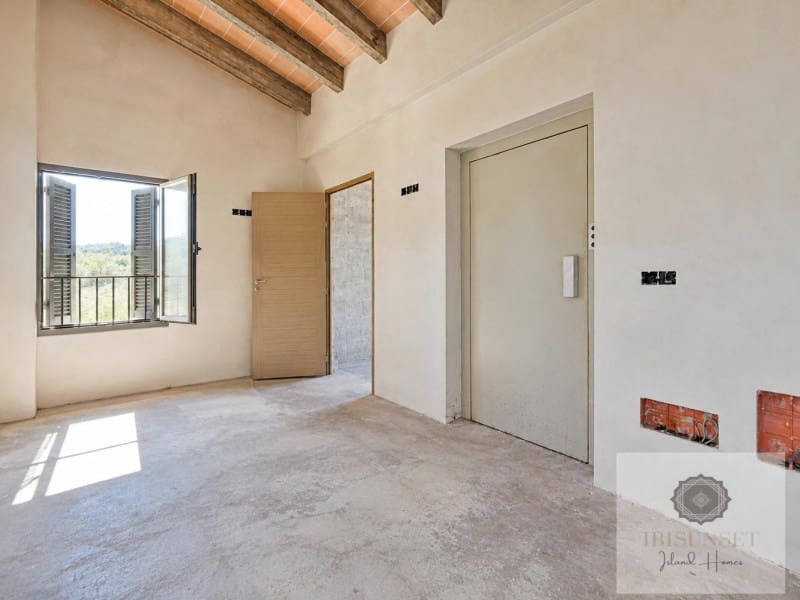 Finca/Landehus til salg i Sant Joan - € 1.485.000 (Ref: 10098275)