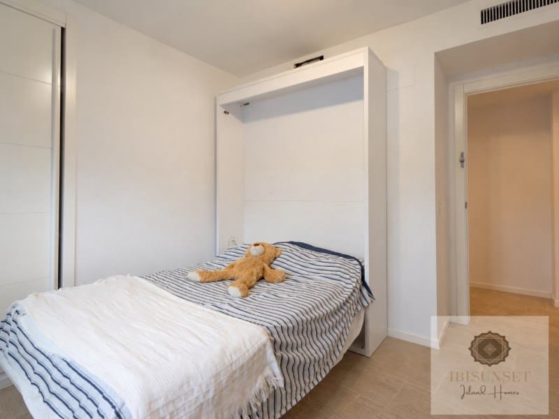 3 sypialnia Apartament na sprzedaż w Santa Eulalia / Santa Eularia z basenem garażem - 749 000 € (Ref: 10139663)