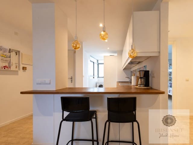 3 sypialnia Apartament na sprzedaż w Santa Eulalia / Santa Eularia z basenem garażem - 749 000 € (Ref: 10139663)