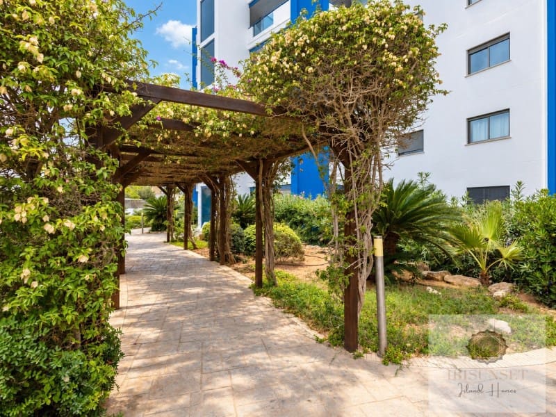 3 sypialnia Apartament na sprzedaż w Santa Eulalia / Santa Eularia z basenem garażem - 749 000 € (Ref: 10139663)