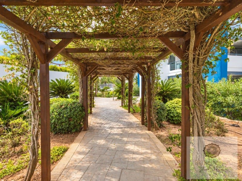 3 sypialnia Apartament na sprzedaż w Santa Eulalia / Santa Eularia z basenem garażem - 749 000 € (Ref: 10139663)