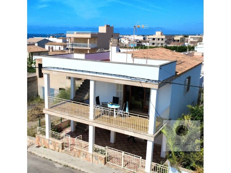 4 bedroom Villa for sale in Sa Rapita / La Rapita with garage - € 549,500 (Ref: 9078656)