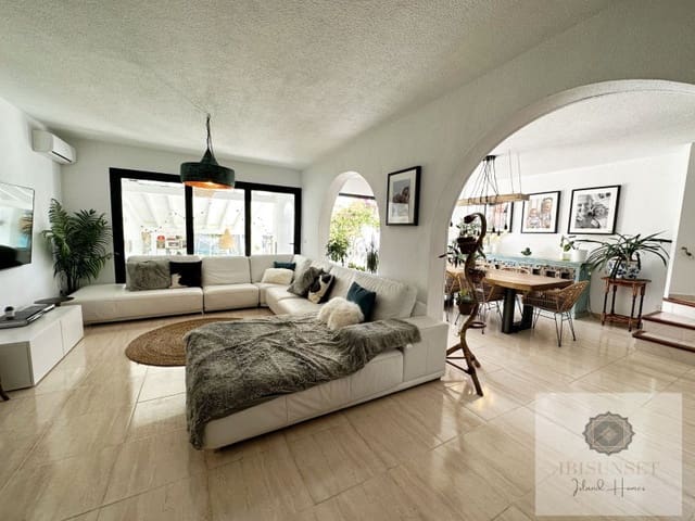 4 sypialnia Willa na sprzedaż w Port des Torrent, San Jose / Sant Josep de Sa Talaia z basenem - 1 090 000 € (Ref: 9099412)