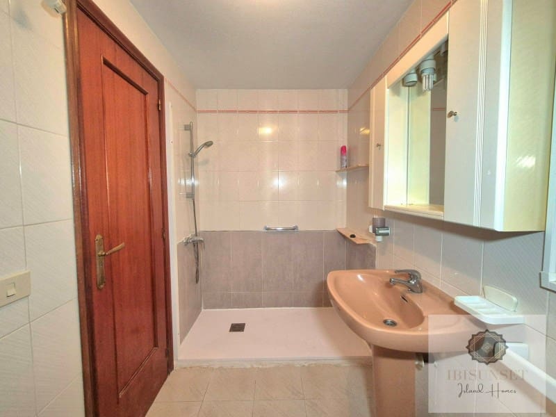 4 soveværelse Lejlighed til salg i Sant Antoni de Portmany - € 598.000 (Ref: 9110700)