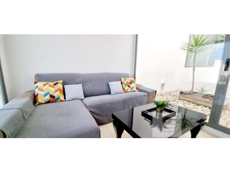 3 makuuhuone Omakotitalo vuokrattavana paikassa Cala d'en Bou mukana uima-altaan 
autotalli - 1 700 € (Ref: 9291467)