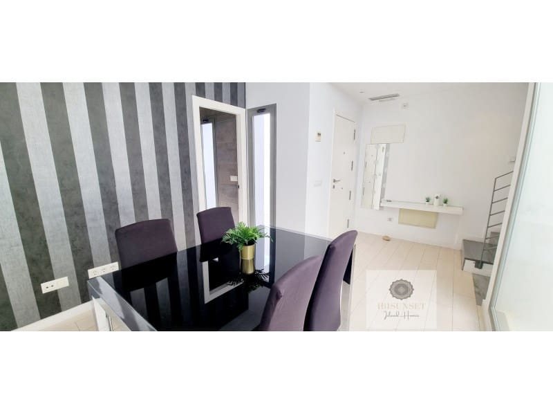 3 makuuhuone Omakotitalo vuokrattavana paikassa Cala d'en Bou mukana uima-altaan 
autotalli - 1 700 € (Ref: 9291467)