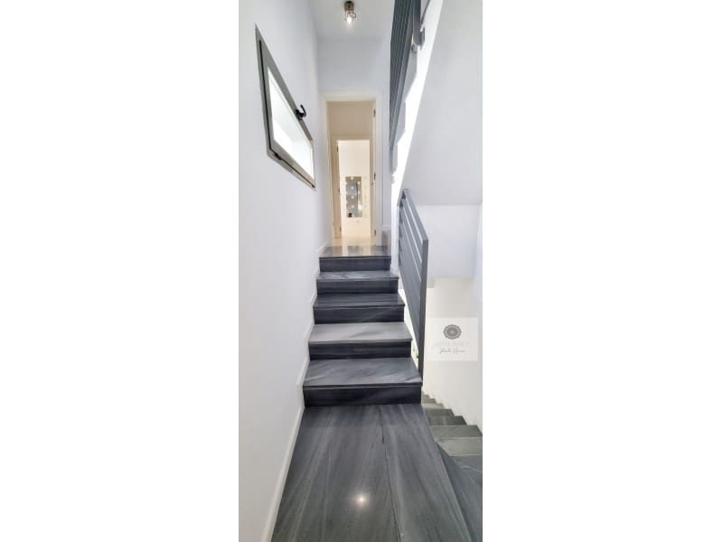 3 makuuhuone Omakotitalo vuokrattavana paikassa Cala d'en Bou mukana uima-altaan 
autotalli - 1 700 € (Ref: 9291467)