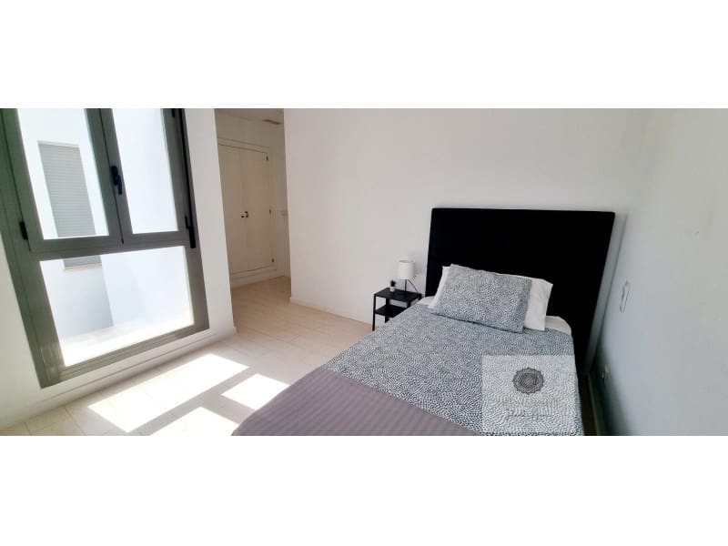 3 makuuhuone Omakotitalo vuokrattavana paikassa Cala d'en Bou mukana uima-altaan 
autotalli - 1 700 € (Ref: 9291467)