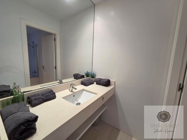 3 quarto Casa em Banda para arrendar em Cala d'en Bou, San Jose / Sant Josep de Sa Talaia com piscina - 3 500 € (Ref: 9291467)