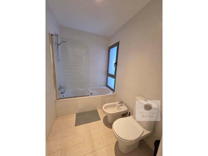 3 quarto Casa em Banda para arrendar em Cala d'en Bou com piscina - 3 500 € (Ref: 9291467)