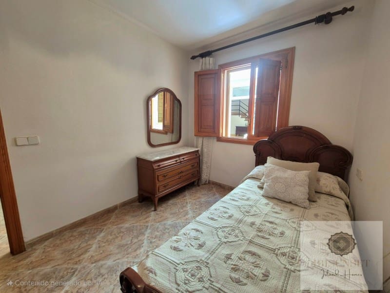 2 slaapkamer Huis te koop in Llubi met garage - € 348.000 (Ref: 9383319)