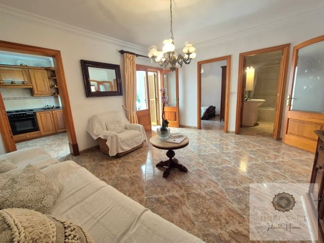 2 slaapkamer Huis te koop in Llubí met garage - € 348.000 (Ref: 9383319)