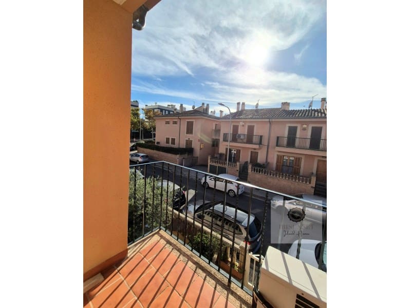 4 slaapkamer Villa te koop in Palma de Mallorca met zwembad - € 838.000 (Ref: 9393403)