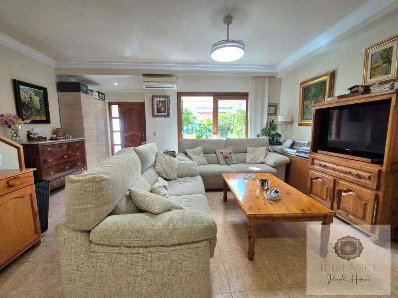 4 slaapkamer Villa te koop in Palma de Mallorca met zwembad - € 838.000 (Ref: 9393403)