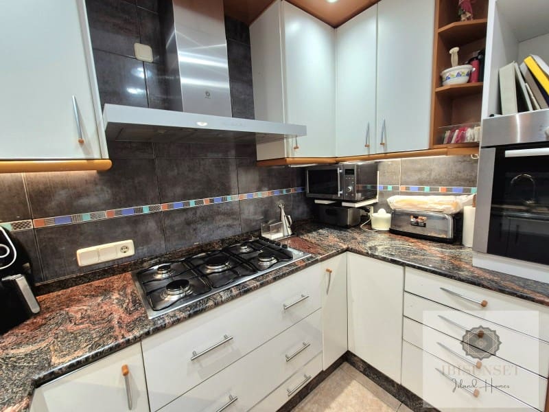 4 slaapkamer Villa te koop in Palma de Mallorca met zwembad - € 838.000 (Ref: 9393403)