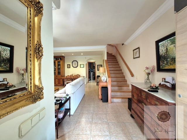 4 slaapkamer Villa te koop in Son Pereto, Palma de Mallorca met zwembad - € 838.000 (Ref: 9393403)