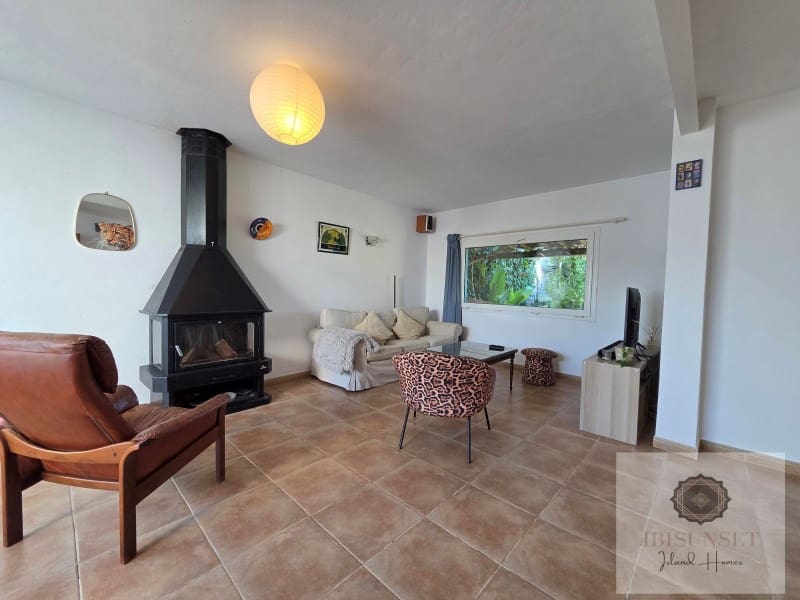 3 slaapkamer Villa te huur in Sant Antoni de Portmany met zwembad - € 2.500 (Ref: 9438150)