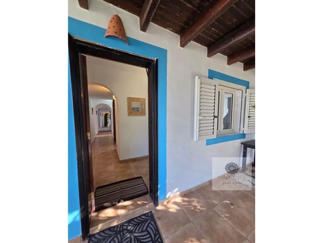 3 soverom Villa til leie i Sant Antoni de Portmany med svømmebasseng - € 2 500 (Ref: 9438150)