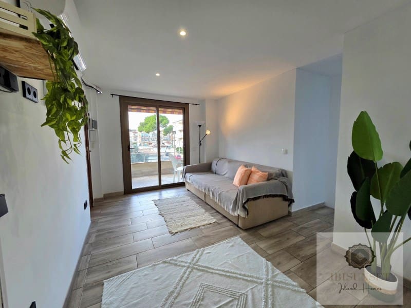 2 bedroom Apartment for sale in Cala Millor - € 208,000 (Ref: 9438151)