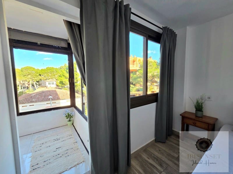 2 bedroom Apartment for sale in Cala Millor - € 208,000 (Ref: 9438151)