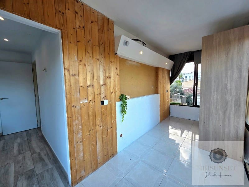 2 bedroom Apartment for sale in Cala Millor - € 208,000 (Ref: 9438151)