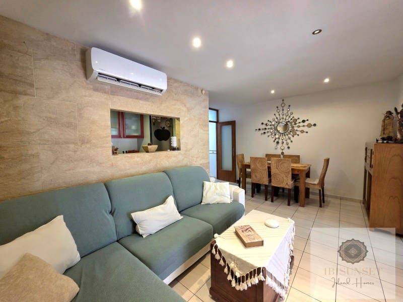 3 sovrum Lägenhet till salu i Playa d'en Bossa - 629 500 € (Ref: 9599474)