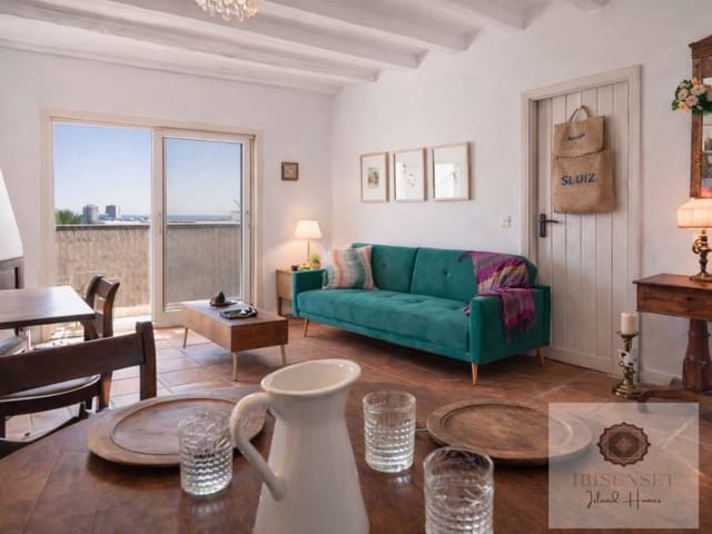 Piso de 2 habitaciones en Sant Jordi de Ses Salines, San Jose / Sant Josep de Sa Talaia en alquiler con garaje - 2.500 € (Ref: 9627827)