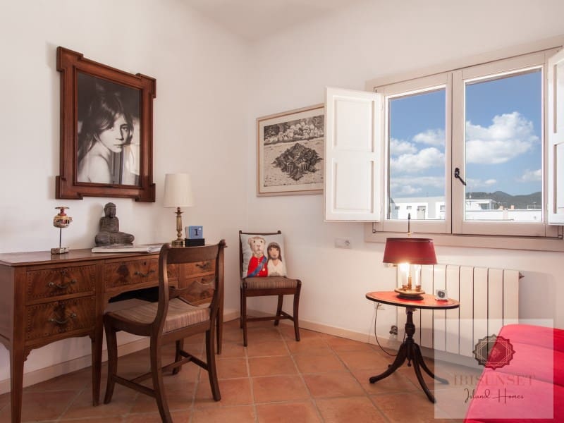 Piso de 2 habitaciones en Sant Jordi de Ses Salines en alquiler con garaje - 2.500 € (Ref: 9627827)