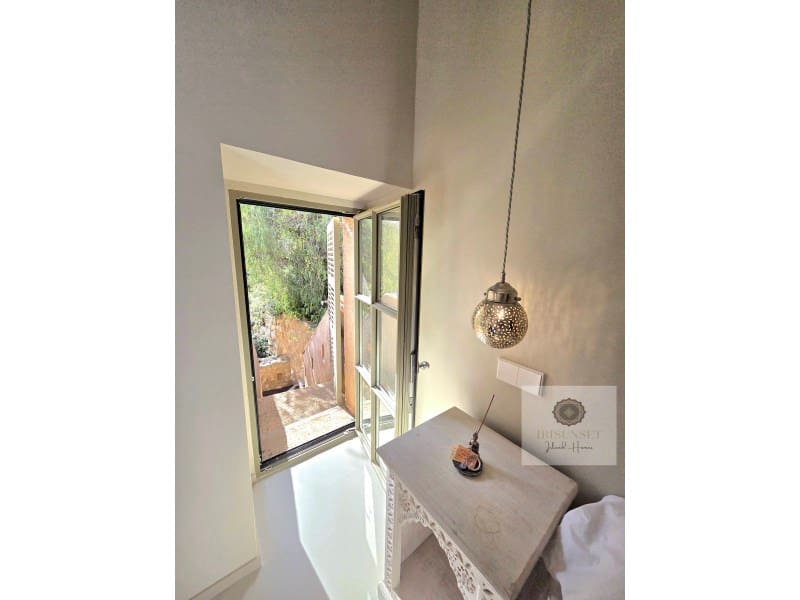 4 bedroom Villa for sale in Calas de Mallorca with pool garage - € 2,250,000 (Ref: 9686328)