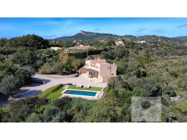 4 bedroom Villa for sale in Calas de Mallorca, Manacor with pool garage - € 2,250,000 (Ref: 9686328)