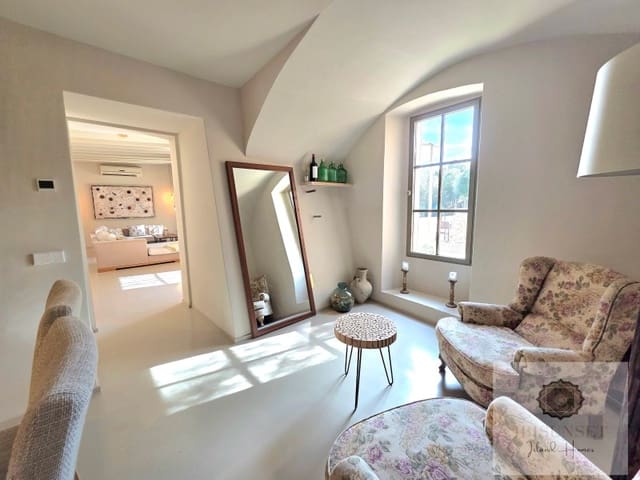 4 bedroom Villa for sale in Calas de Mallorca, Manacor with pool garage - € 2,250,000 (Ref: 9686328)