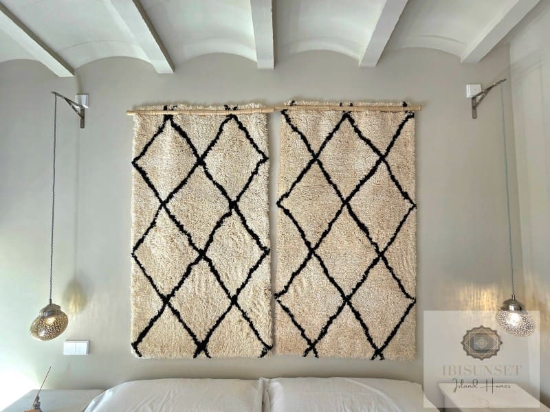 4 bedroom Villa for sale in Calas de Mallorca with pool garage - € 2,250,000 (Ref: 9686328)