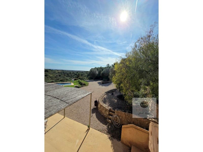 4 bedroom Villa for sale in Calas de Mallorca with pool garage - € 2,250,000 (Ref: 9686328)