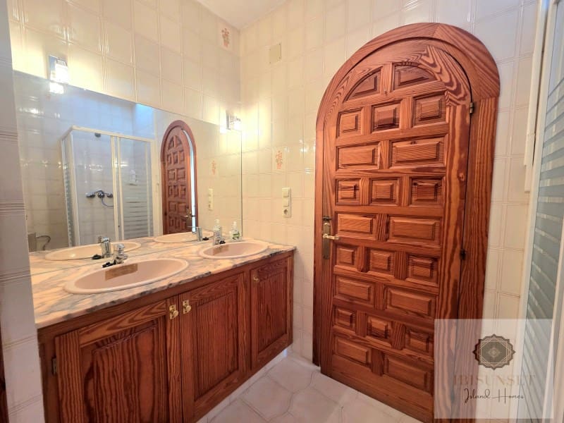 2 soveværelse Lejlighed til leje i Sant Agusti des Vedra - € 2.000 (Ref: 9747789)