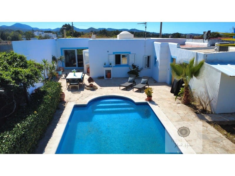 3 sypialnia Willa na sprzedaż w Sant Antoni de Portmany z basenem - 796 000 € (Ref: 9758845)